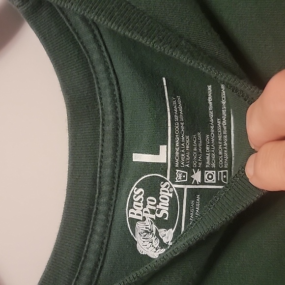 Bass Pro Shops T-Shirt - Picture 3 of 4